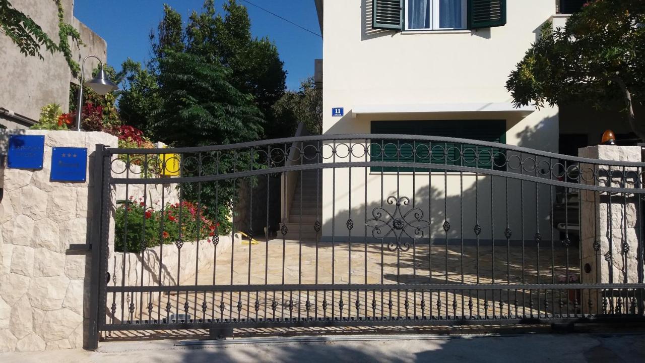 Apartments By The Sea Vinjerac, Zadar - 13811 โพเซดารเย ภายนอก รูปภาพ