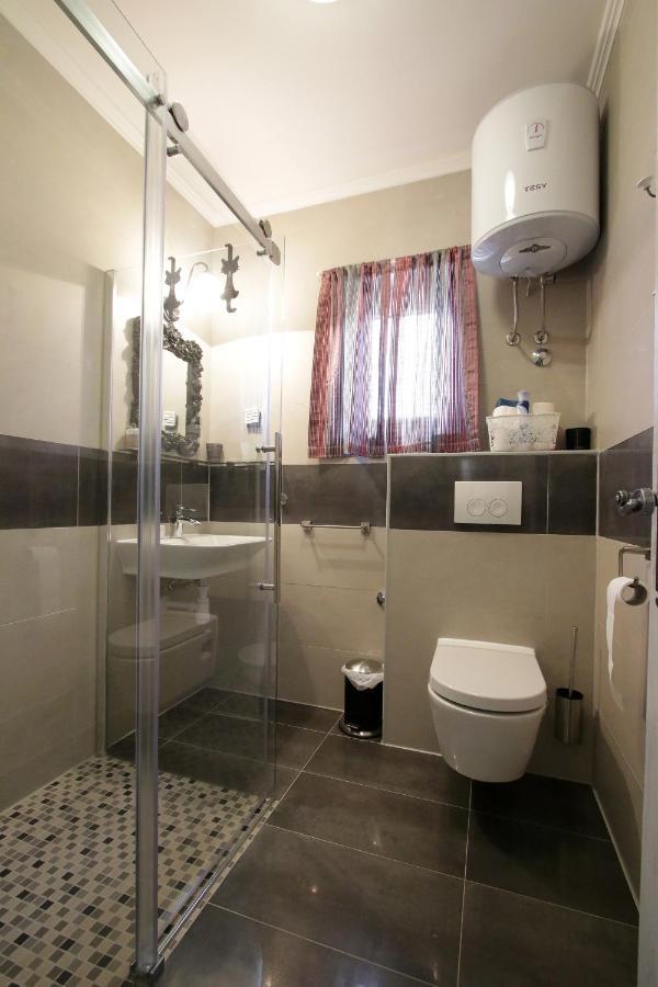 Apartments By The Sea Vinjerac, Zadar - 13811 โพเซดารเย ภายนอก รูปภาพ