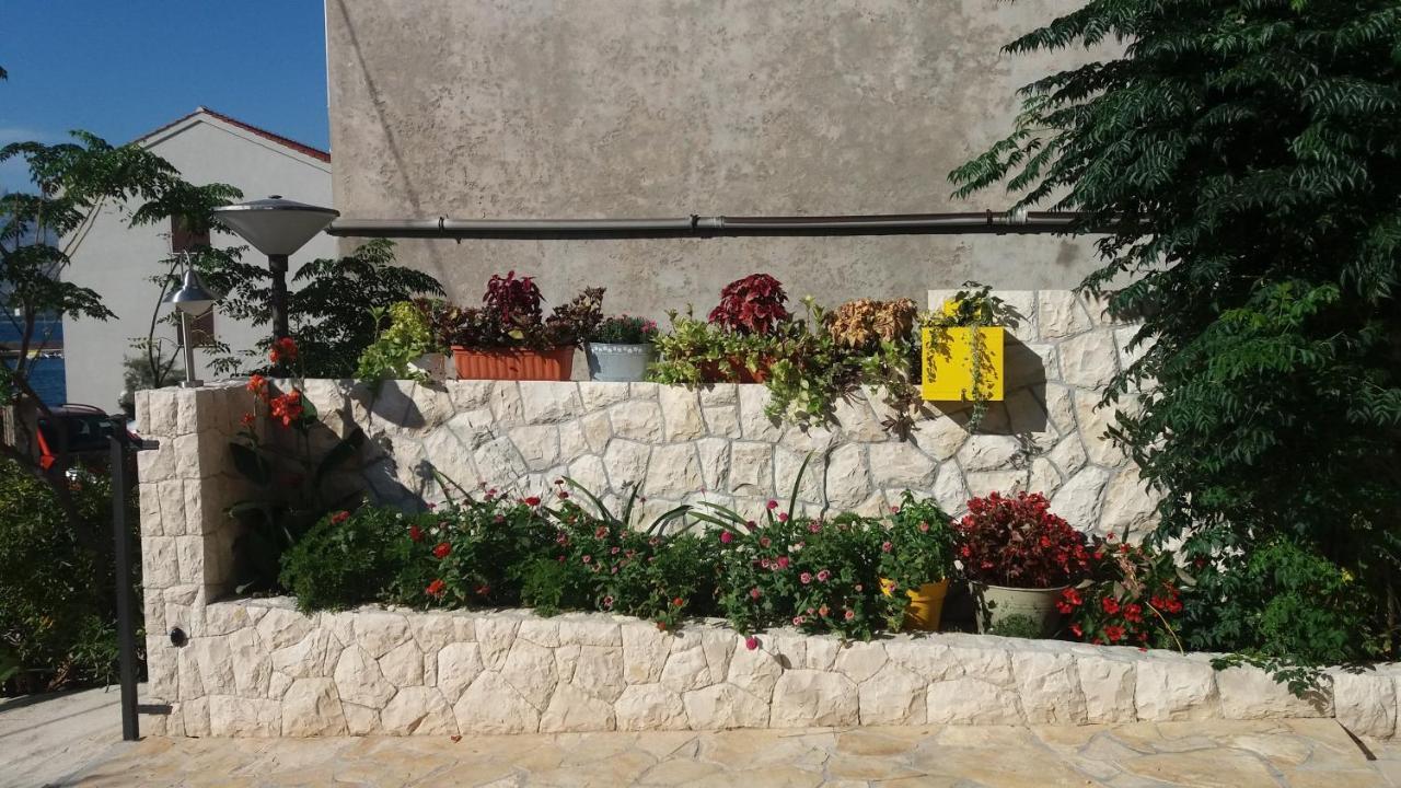 Apartments By The Sea Vinjerac, Zadar - 13811 โพเซดารเย ภายนอก รูปภาพ